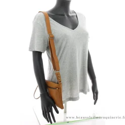 Biba Petit sac bandouliere Brewton details clous*Femme Sacs Bandoulière