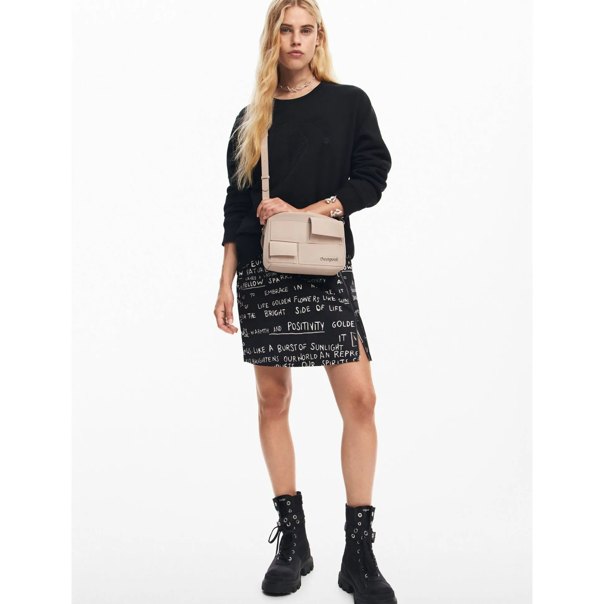 Desigual Sac bandouliere effet cuir Pocket Face*Femme Sacs Bandoulière