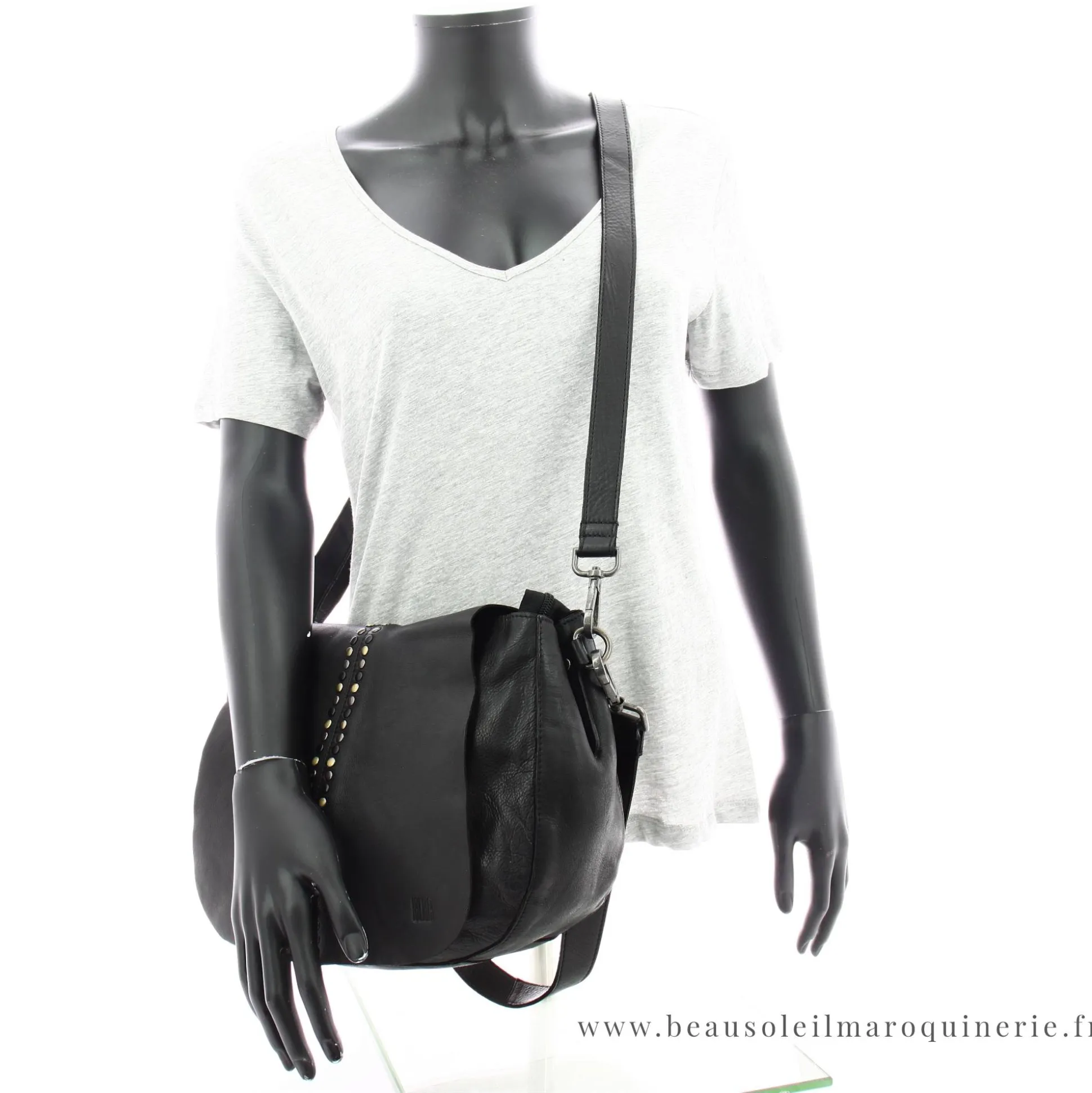 Biba Sac besace porte epaule Hancock rabat cloute grand format*Femme Sacs Bandoulière